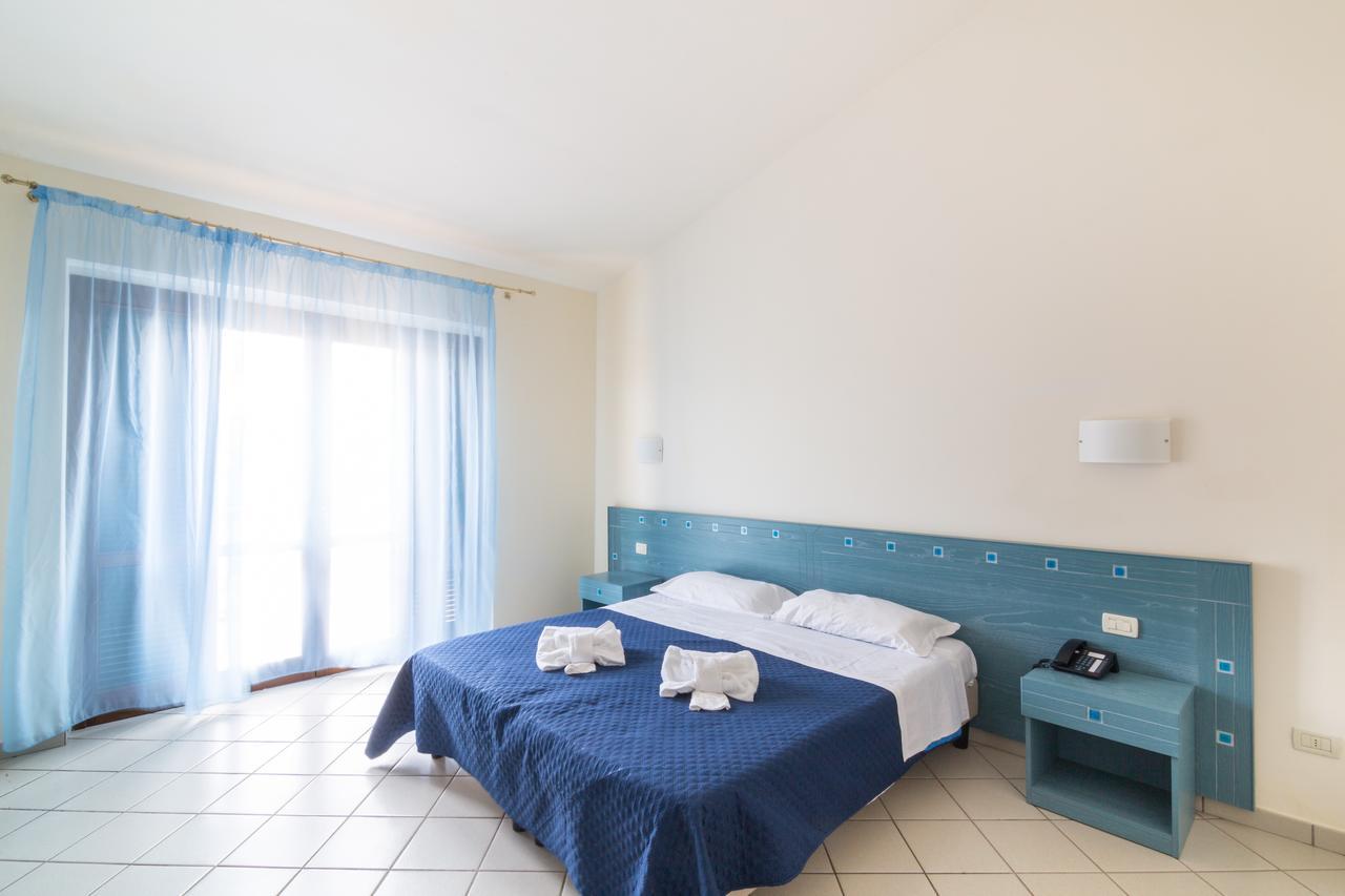 Nelema Village Resort San Nicola Arcella Bilik gambar
